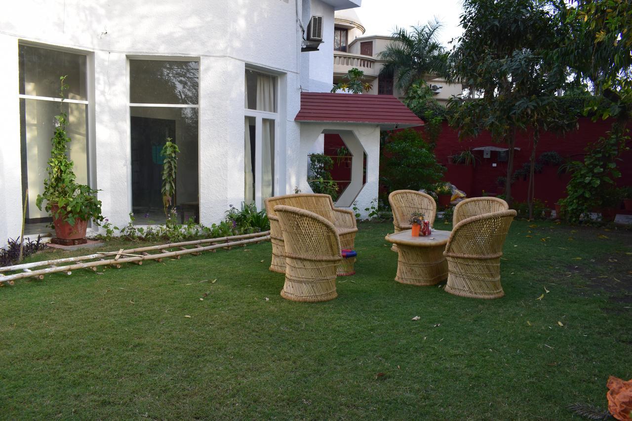 Roots Hostel New Delhi Exterior foto