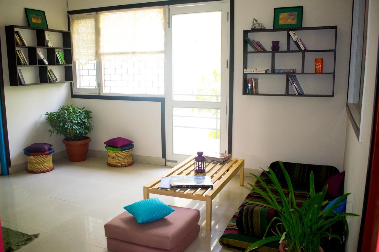 Roots Hostel New Delhi Exterior foto
