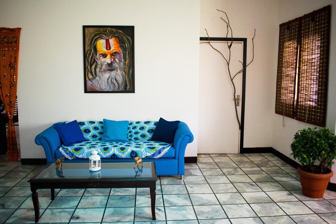 Roots Hostel New Delhi Exterior foto