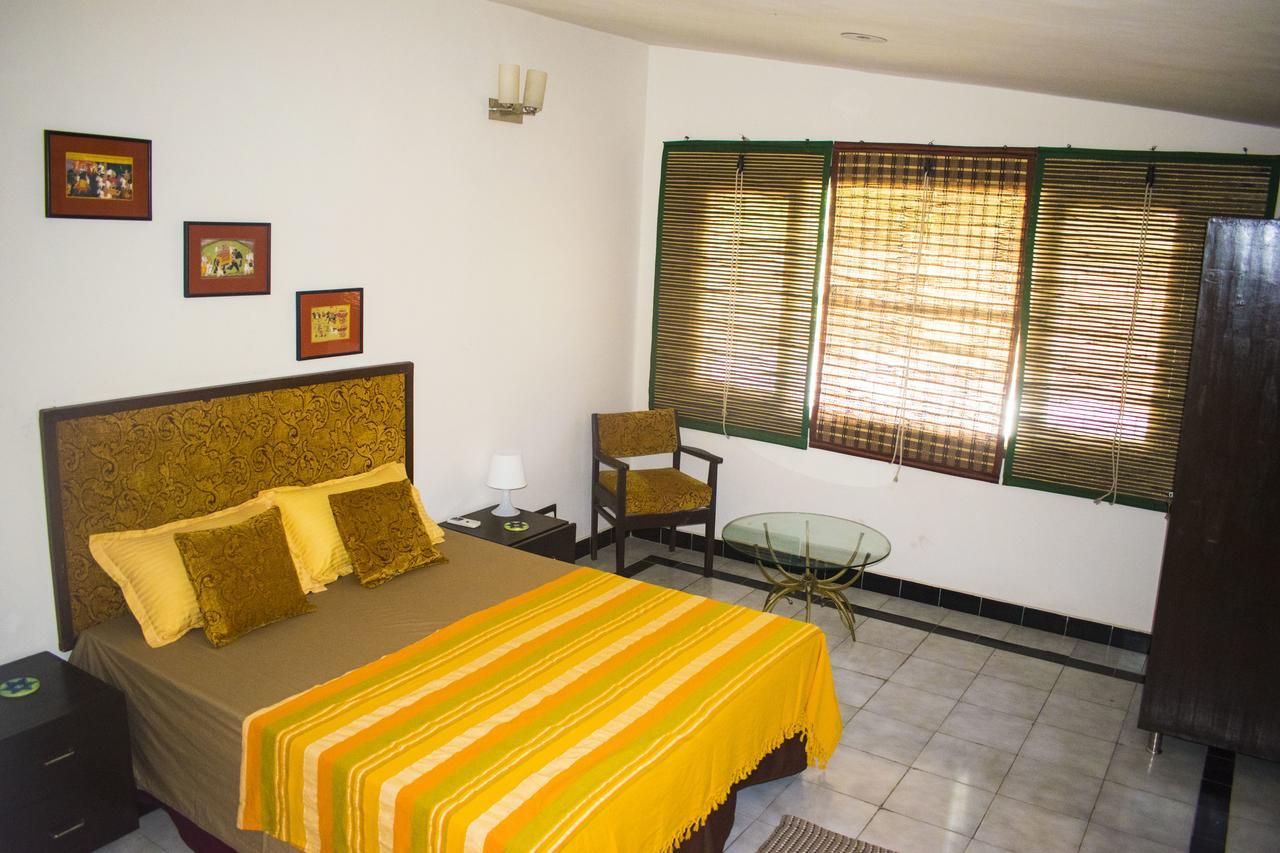 Roots Hostel New Delhi Exterior foto